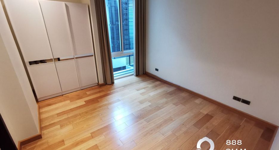 For rent and for sale 4 bedrooms condo in Khlong Toei, Bangkok