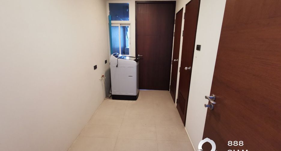 For rent and for sale 4 bedrooms condo in Khlong Toei, Bangkok
