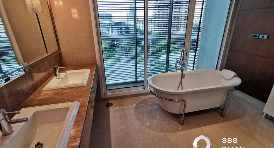 For rent and for sale 4 bedrooms condo in Khlong Toei, Bangkok