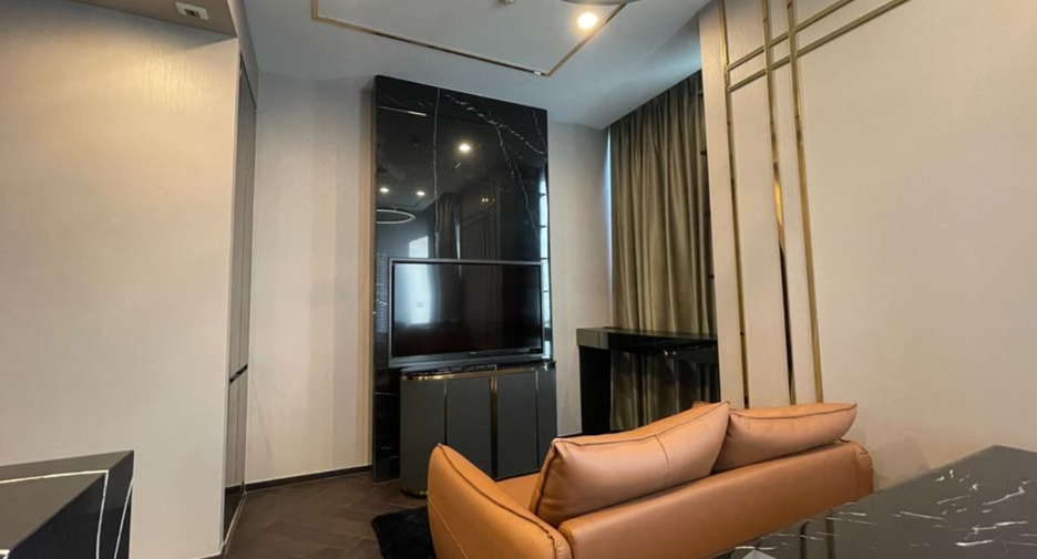For sale 1 bed condo in Khlong Toei, Bangkok