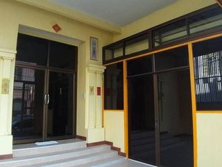 For rent 6 bed house in Huai Khwang, Bangkok