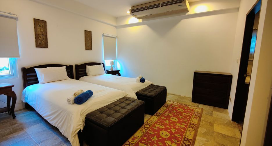 For sale 7 bed villa in Cha Am, Phetchaburi