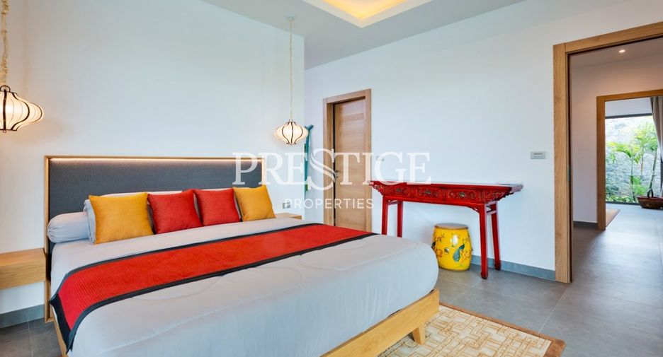 For sale 4 bedrooms house in East Pattaya, Pattaya