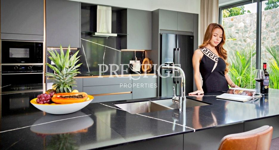 For sale 4 bedrooms house in East Pattaya, Pattaya