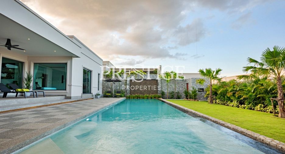 For sale 4 bedrooms house in East Pattaya, Pattaya