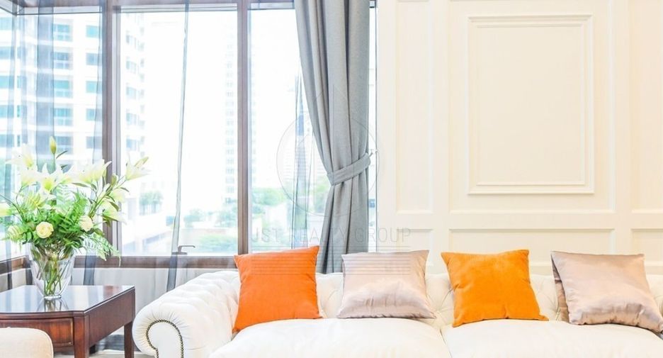 Condo en venta de 3 habitaciones en Khlong Toei, Bangkok