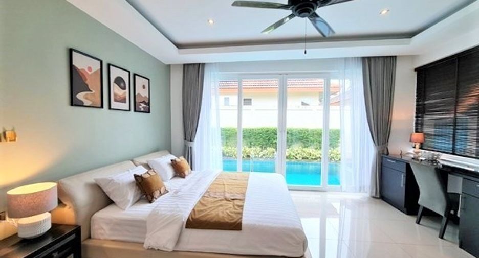 For sale 4 bedrooms house in East Pattaya, Pattaya