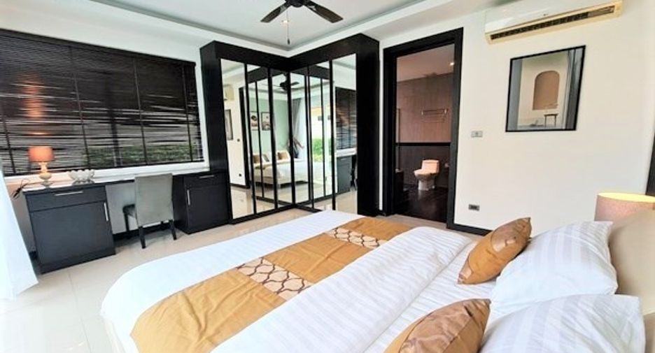 For sale 4 bedrooms house in East Pattaya, Pattaya