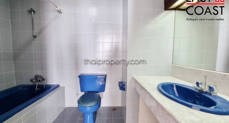 For rent 3 bedrooms condo in Bang Lamung, Chonburi