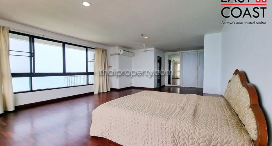 For rent 3 bedrooms condo in Bang Lamung, Chonburi