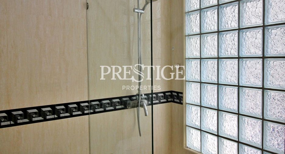 À vendre 2 chambres condo à Pratumnak, Pattaya