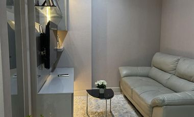 For sale 2 bed condo in Phaya Thai, Bangkok