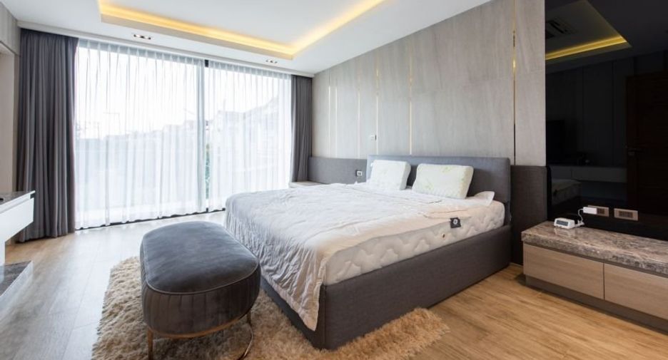 For sale 5 bedrooms house in Hang Dong, Chiang Mai