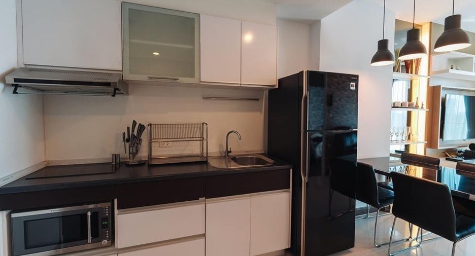 For sale 1 bed condo in Watthana, Bangkok