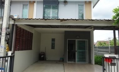 Reihenhaus zum Kauf mit 3 Zimmer in Khlong Luang, Pathum Thani