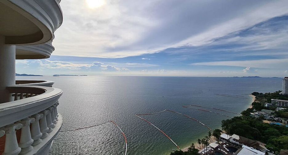 À louer et à vendre 1 chambre condo à Bang Lamung, Chonburi