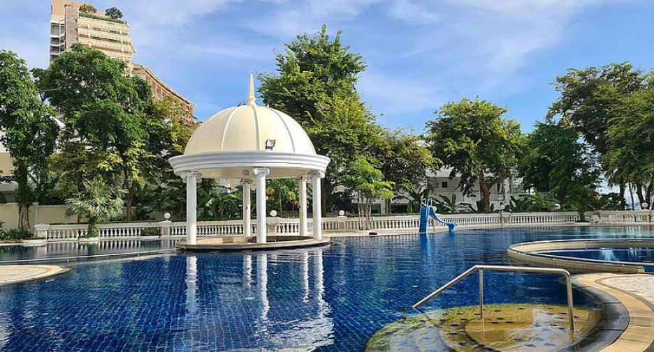 À louer et à vendre 1 chambre condo à Bang Lamung, Chonburi