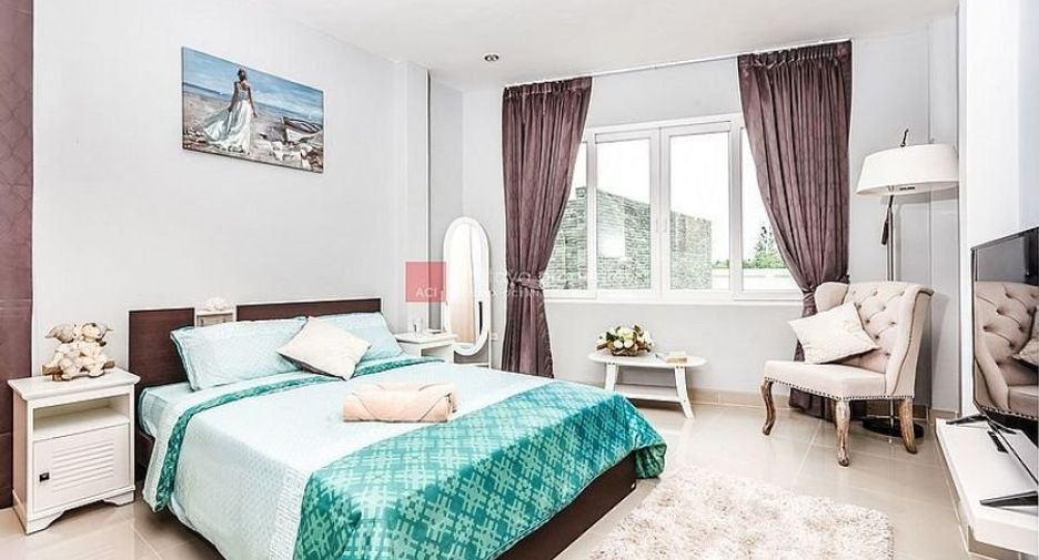 For sale 4 bedrooms house in Bang Lamung, Chonburi