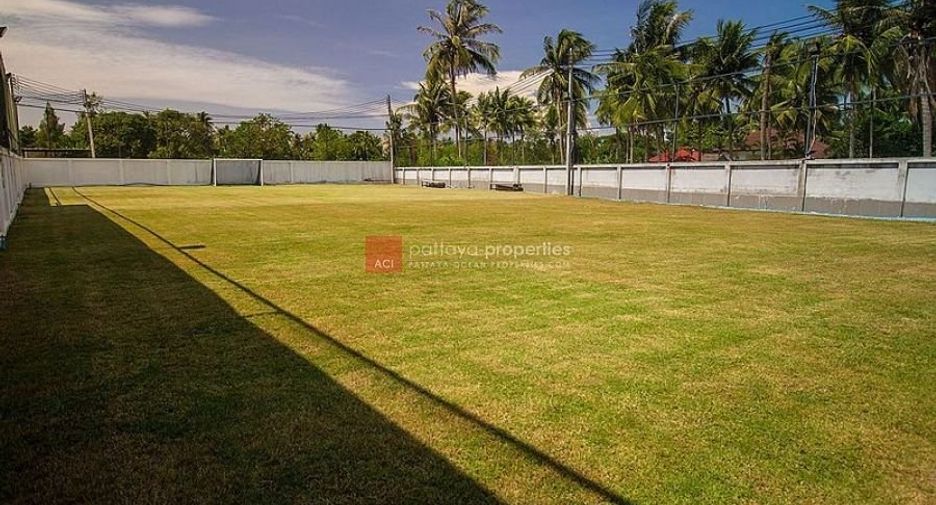 For sale 4 bedrooms house in Bang Lamung, Chonburi