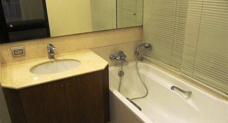 For rent 2 Beds condo in Khlong Toei, Bangkok