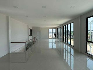 For rent and for sale warehouse in Bang Sao Thong, Samut Prakan