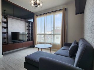 For sale 2 bed condo in Huai Khwang, Bangkok