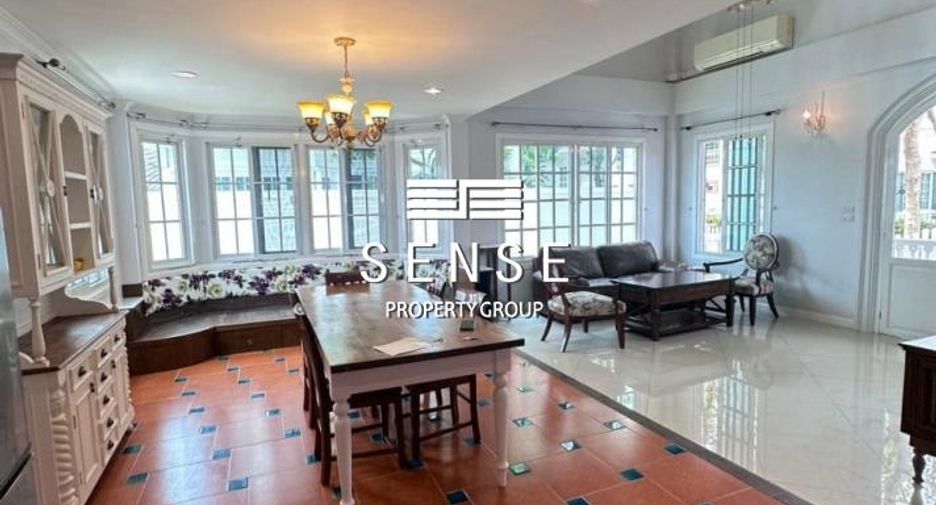 Haus zur Miete mit 4 Zimmer in Mueang Samut Prakan, Samut Prakan