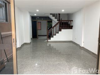 For rent 4 Beds townhouse in Khan Na Yao, Bangkok