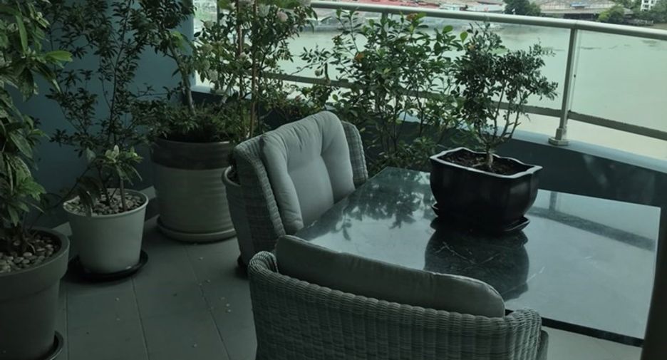 For sale 2 bedrooms condo in Khlong San, Bangkok