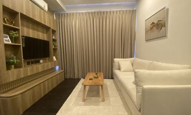 For rent 2 bed condo in Watthana, Bangkok