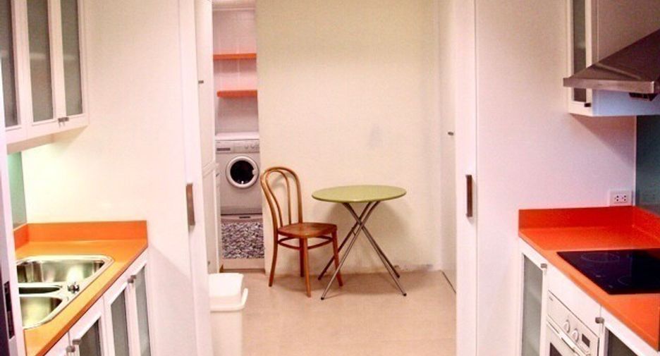 For sale 3 bedrooms condo in Khlong Toei, Bangkok
