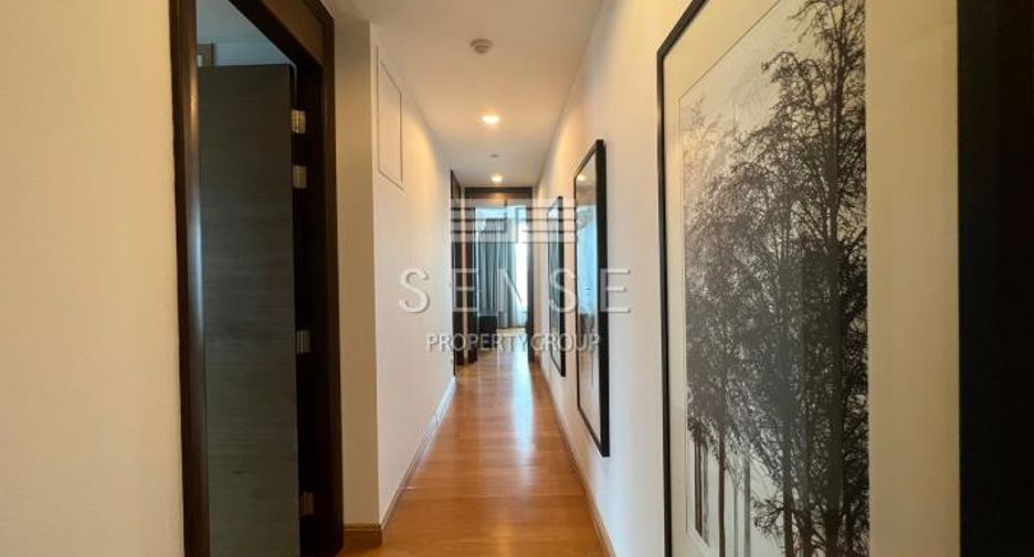For rent 3 bedrooms condo in Watthana, Bangkok