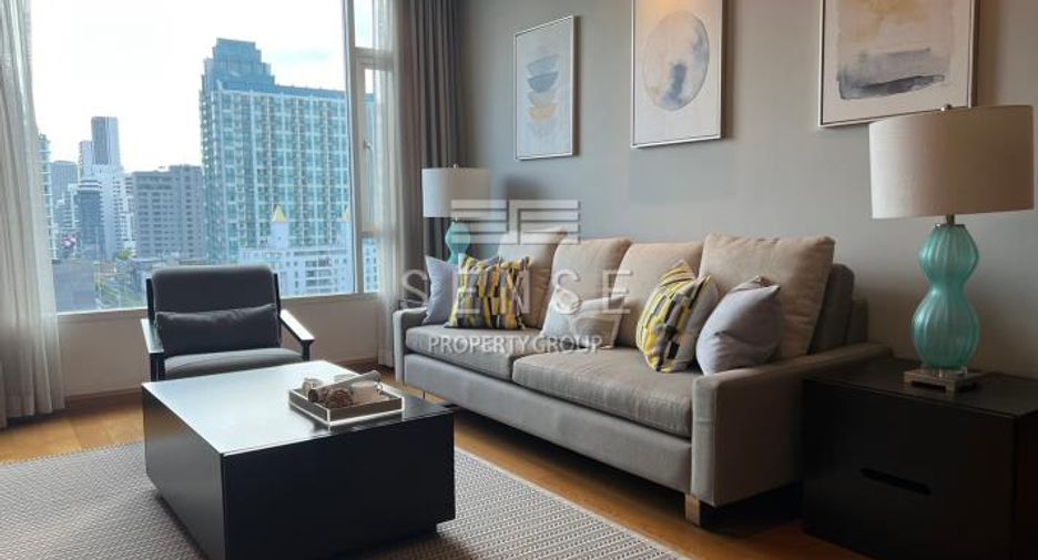 For rent 3 bedrooms condo in Watthana, Bangkok