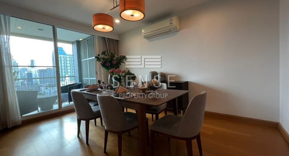 For rent 3 bedrooms condo in Watthana, Bangkok