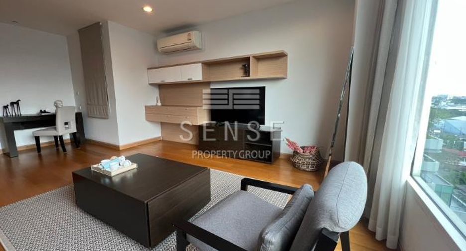 For rent 3 bedrooms condo in Watthana, Bangkok