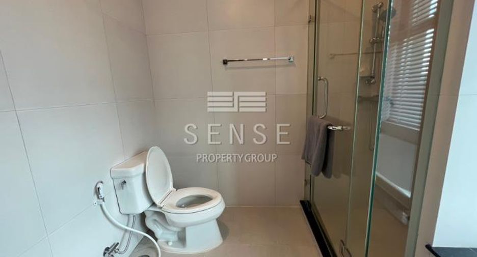 For rent 3 bedrooms condo in Watthana, Bangkok