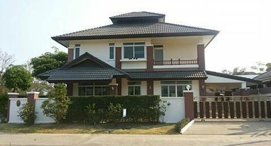 For sale 4 Beds house in Mueang Chiang Mai, Chiang Mai