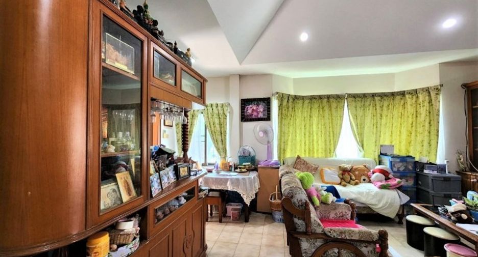 For sale 3 ベッドルーム house in Bang Lamung, Chonburi