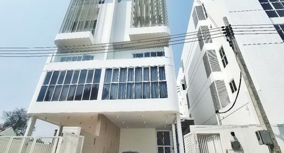For sale and for rent 1 bed office in Bang Na, Bangkok