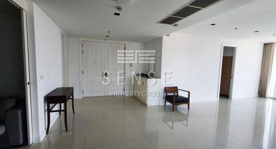 Wohnung zur Miete mit 4 Zimmer in Pathum Wan, Bangkok