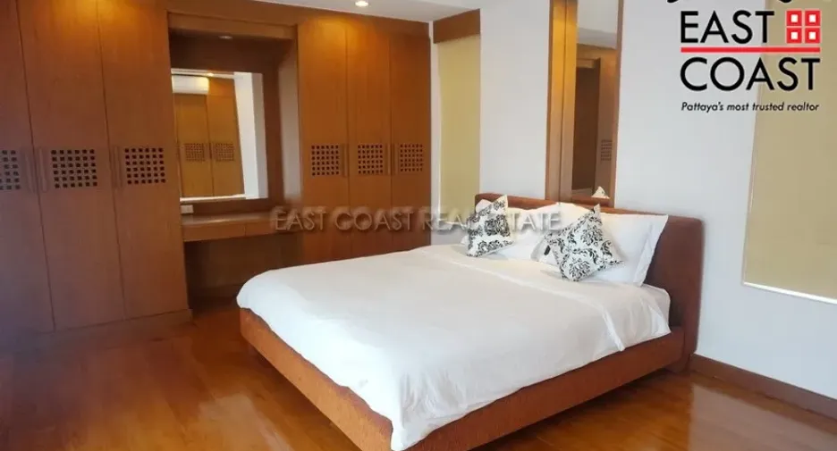 For rent 6 bedrooms house in Bang Lamung, Chonburi