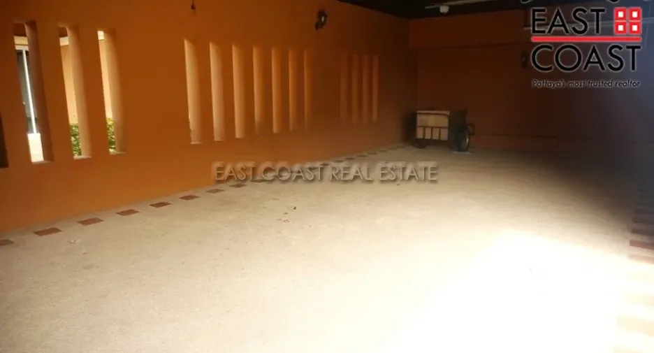 For rent 6 bedrooms house in Bang Lamung, Chonburi