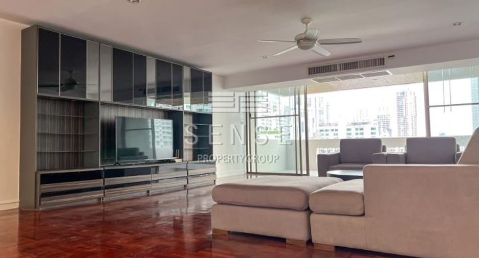 For rent 3 bedrooms condo in Khlong Toei, Bangkok