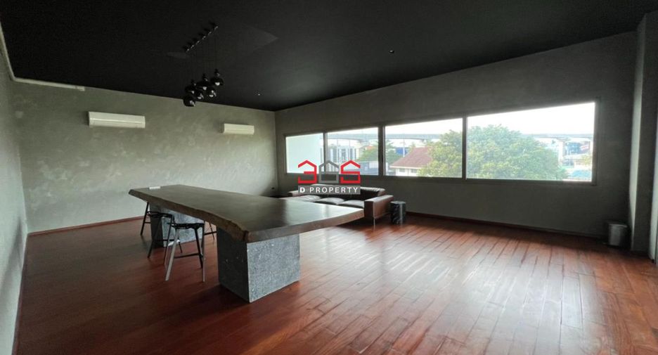 Casa en venta de 4 habitaciones en Prawet, Bangkok