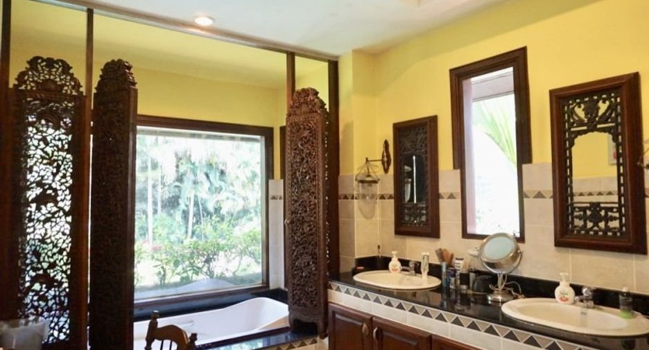 For rent and for sale 6 bedrooms house in San Sai, Chiang Mai