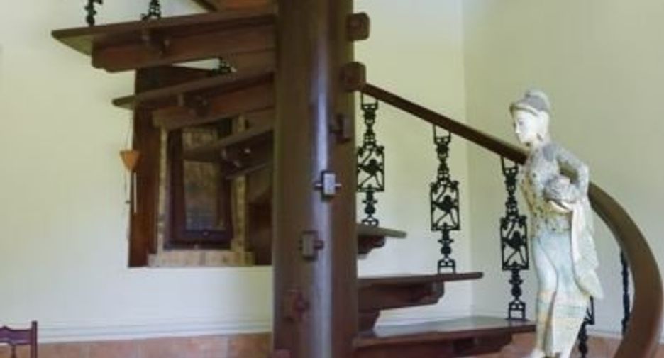 For rent and for sale 6 bedrooms house in San Sai, Chiang Mai
