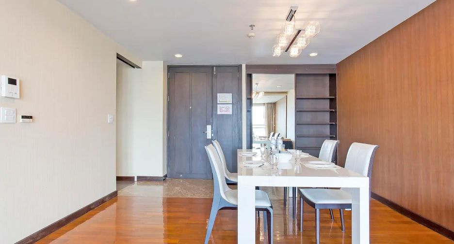 For rent 2 bedrooms house in Watthana, Bangkok