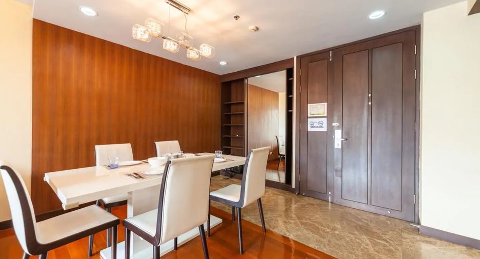 For rent 2 bedrooms house in Watthana, Bangkok