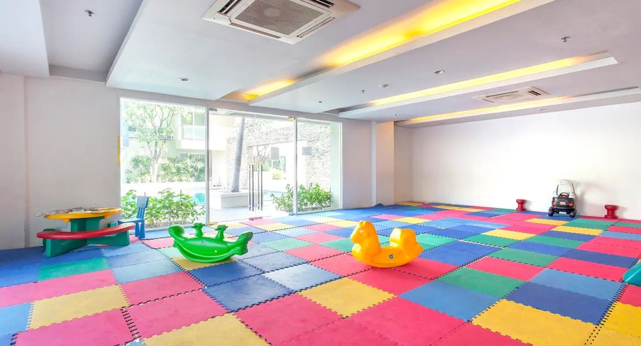 For rent 2 bedrooms house in Watthana, Bangkok