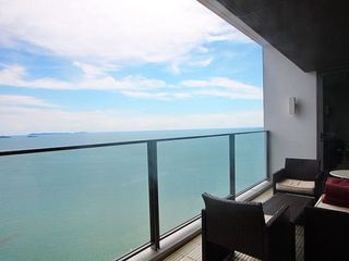 For rent 2 bedrooms condo in Bang Lamung, Chonburi